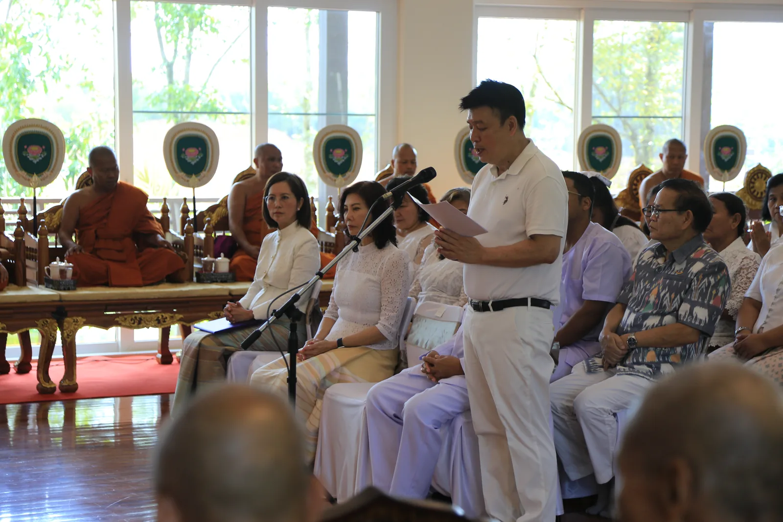 ประมวลภาพบรรยากาศ พิธีสรงน้ำท่านพระอาจารย์ในงานมุทิตาสักการะอายุวัฒนมงคล ๕๖ ปี